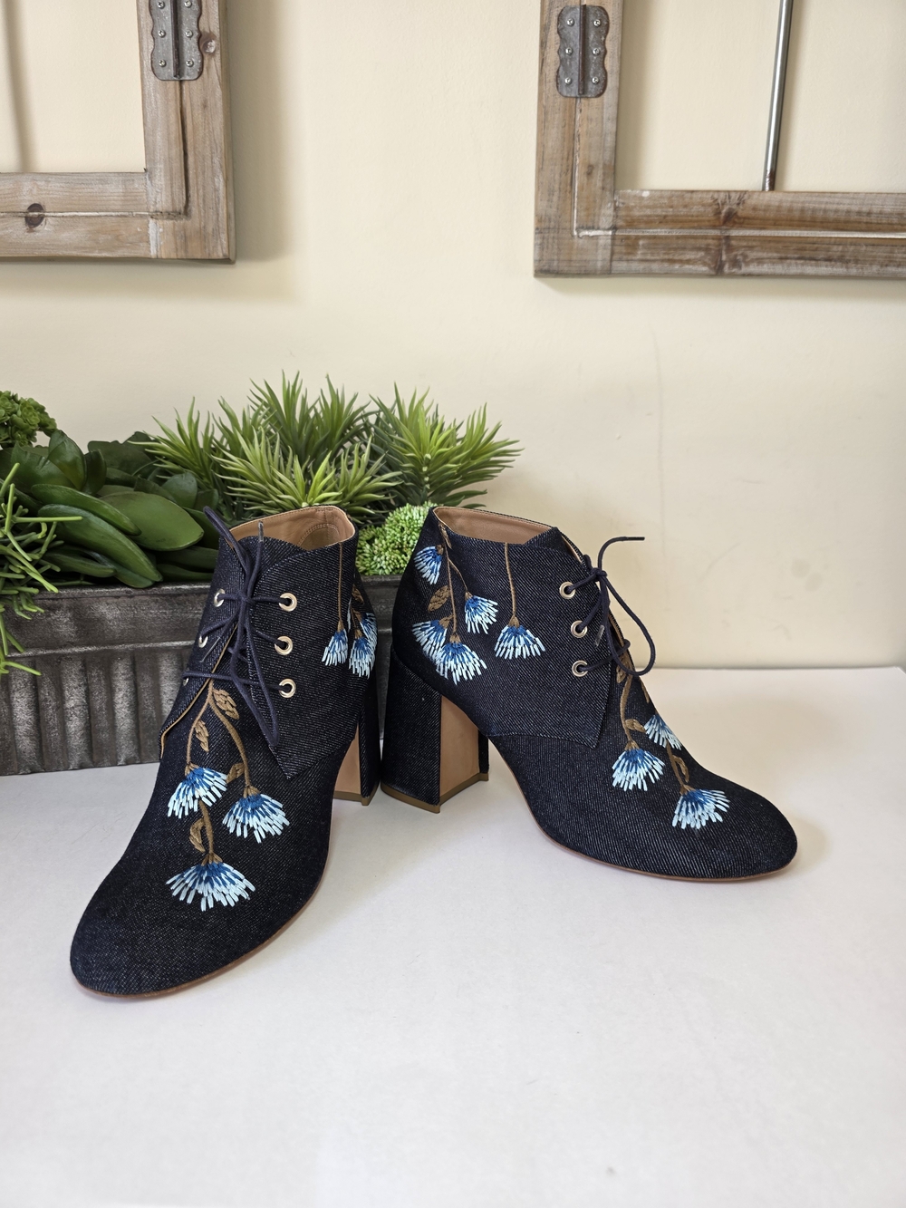 Laurence Dacade Belen Floral Embroidered Denim Booties Italy EU 42 US 10-10.5